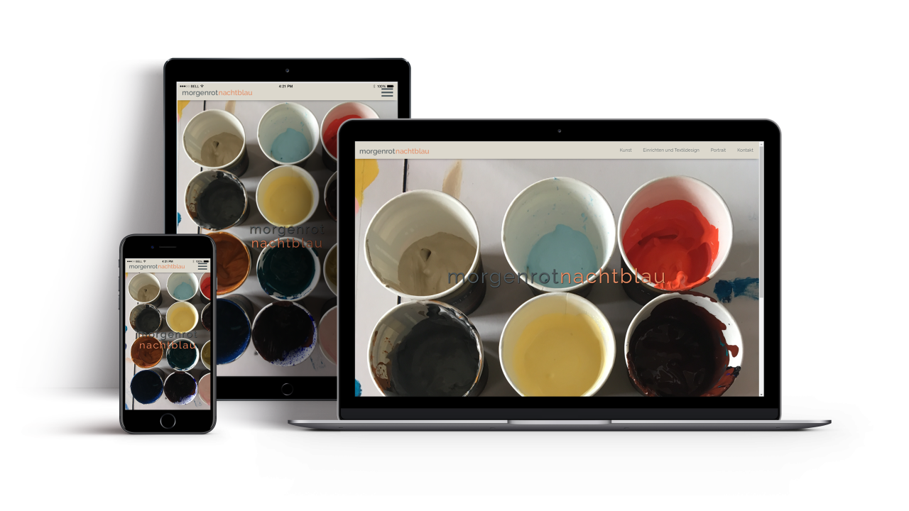 Showcase Webseite Morgenrotnachtblau Ansicht Startseite auf Iphone Ipad und Laptop